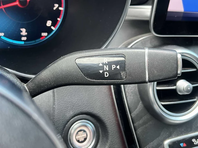 Mercedes-benz c-klasse estate 180 premium plus pack 2019 | xr-632-g - afbeelding 18 van  33