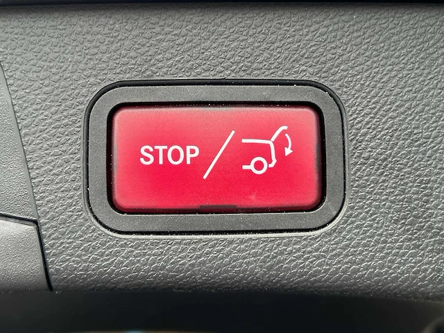 Mercedes-benz c-klasse estate 180 premium plus pack 2019 | xr-632-g - afbeelding 20 van  33