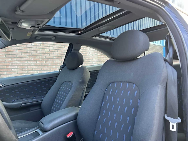 Mercedes-benz c-klasse sportcoupé 180 k. amice 2003 | 76-lz-kg - afbeelding 3 van  33