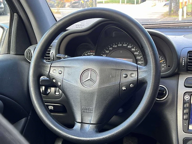Mercedes-benz c-klasse sportcoupé 180 k. amice 2003 | 76-lz-kg - afbeelding 8 van  33
