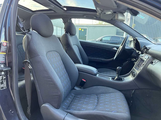 Mercedes-benz c-klasse sportcoupé 180 k. amice 2003 | 76-lz-kg - afbeelding 25 van  33