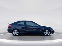 Mercedes-benz c-klasse sportcoupé 180 k. amice 2003 | 76-lz-kg - afbeelding 33 van  33