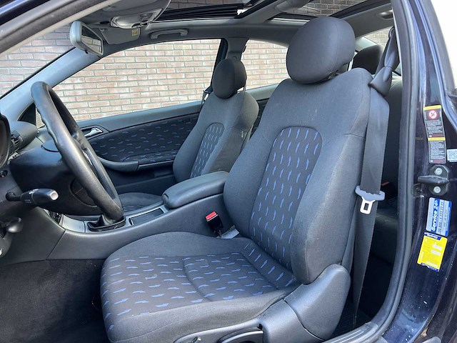 Mercedes-benz c-klasse sportcoupé 180 k. amice 2003 | 76-lz-kg - afbeelding 10 van  33
