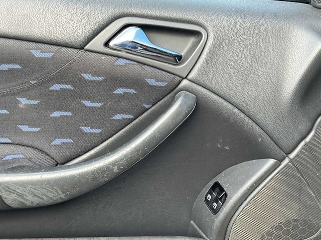 Mercedes-benz c-klasse sportcoupé 180 k. amice 2003 | 76-lz-kg - afbeelding 13 van  33