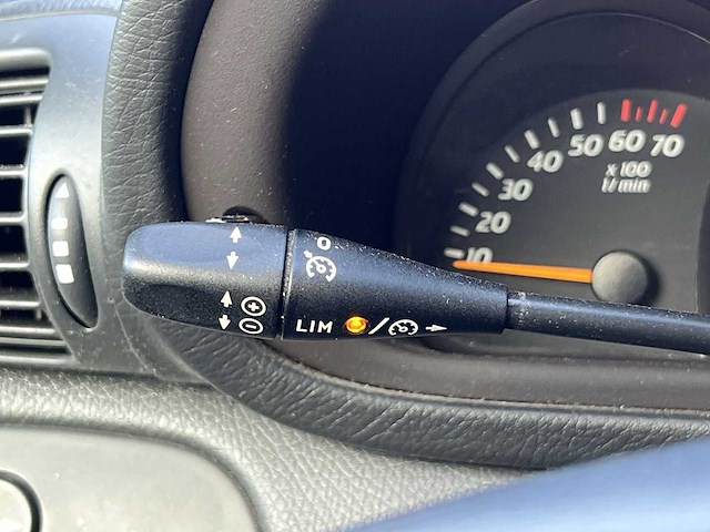 Mercedes-benz c-klasse sportcoupé 180 k. amice 2003 | 76-lz-kg - afbeelding 17 van  33