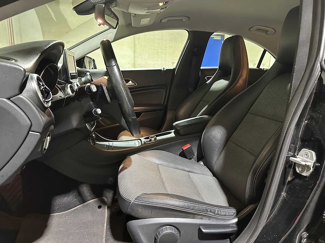 Mercedes-benz c180 cdi lease edition 109pk 2015 cla-klasse, gr-643-n - afbeelding 24 van  40
