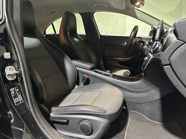 Mercedes-benz c180 cdi lease edition 109pk 2015 cla-klasse, gr-643-n - afbeelding 32 van  40