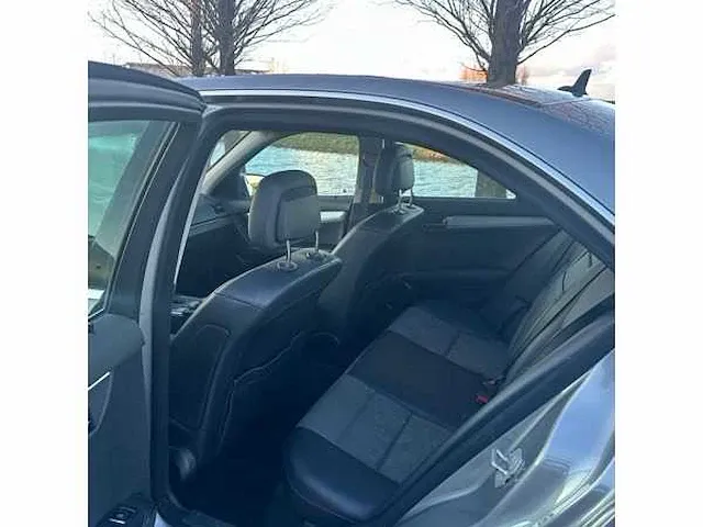 Mercedes-benz c180 cgi blueefficiency business edition automaat, 95-lpj-8 - afbeelding 4 van  19