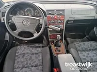 Mercedes-benz c180 classic, 09-dj-jr - afbeelding 12 van  15