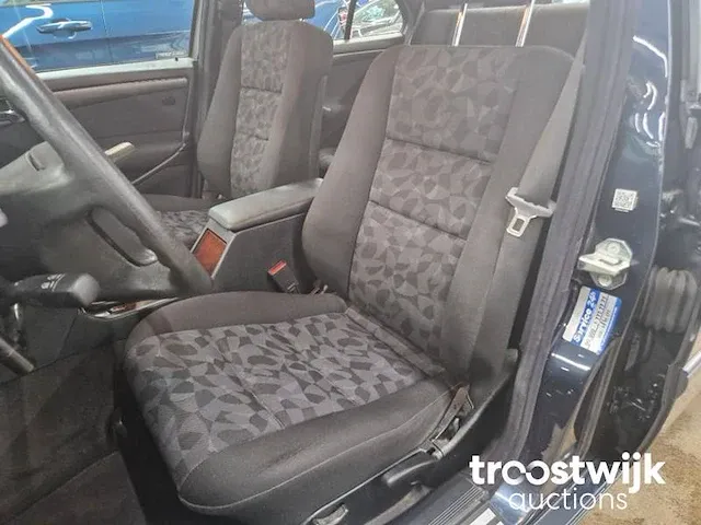Mercedes-benz c180 classic, 09-dj-jr - afbeelding 13 van  15