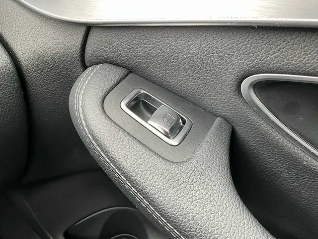 Mercedes-benz c220d personenauto - afbeelding 14 van  40