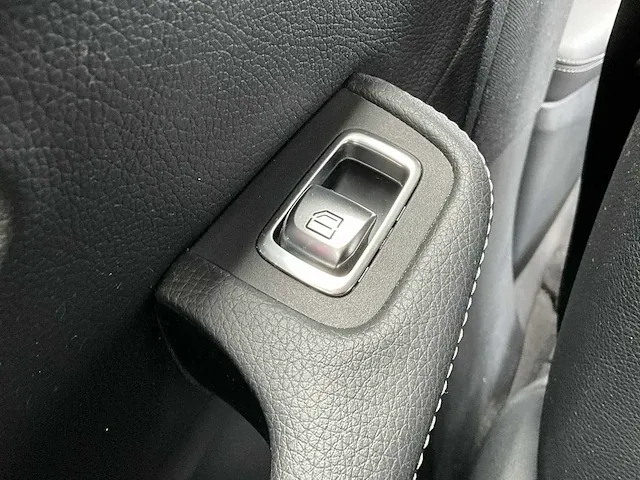 Mercedes-benz c220d personenauto - afbeelding 20 van  40