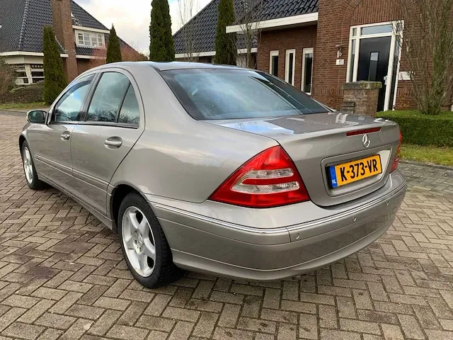 Mercedes-benz c240 v6 avantgarde automaat, k-373-vr youngtimer! - afbeelding 32 van  37