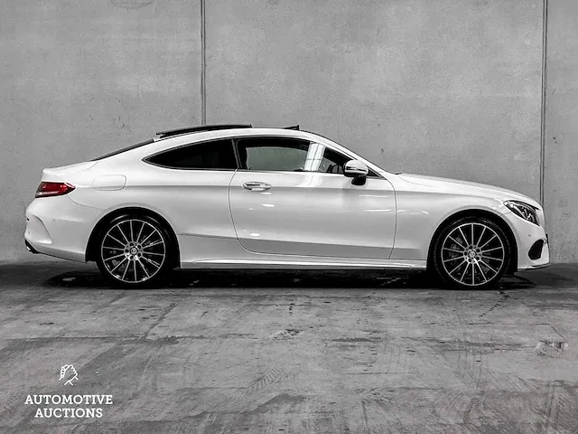 Mercedes-benz c250 amg coupé prestige 211pk 2016 c-klasse, xt-655-t - afbeelding 4 van  63