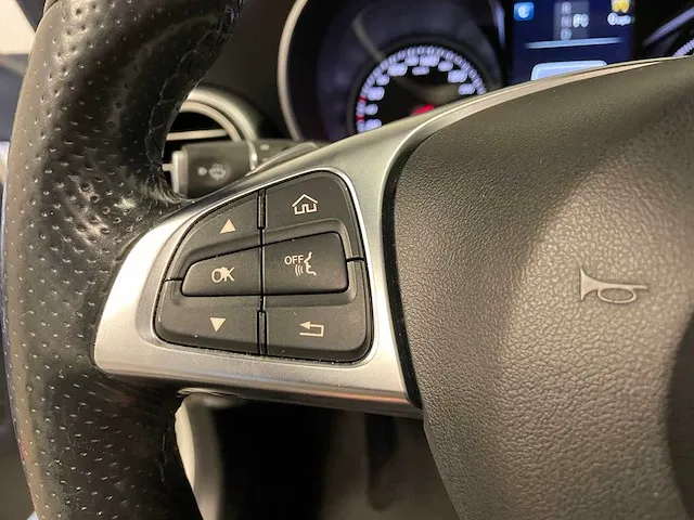 Mercedes-benz c250 amg coupé prestige 211pk 2016 c-klasse, xt-655-t - afbeelding 33 van  63