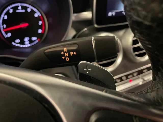 Mercedes-benz c250 amg coupé prestige 211pk 2016 c-klasse, xt-655-t - afbeelding 35 van  63