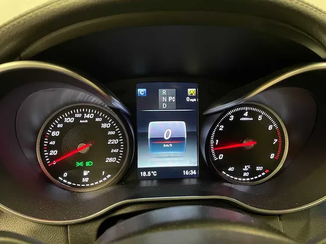 Mercedes-benz c250 amg coupé prestige 211pk 2016 c-klasse, xt-655-t - afbeelding 37 van  63