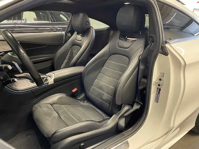 Mercedes-benz c250 amg coupé prestige 211pk 2016 c-klasse, xt-655-t - afbeelding 46 van  63