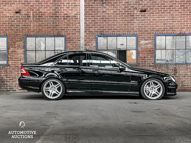 Mercedes-benz c55 amg 5.5 v8 c-klasse 367pk 2006 -youngtimer- - afbeelding 4 van  61