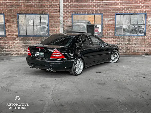 Mercedes-benz c55 amg 5.5 v8 c-klasse 367pk 2006 -youngtimer- - afbeelding 9 van  61