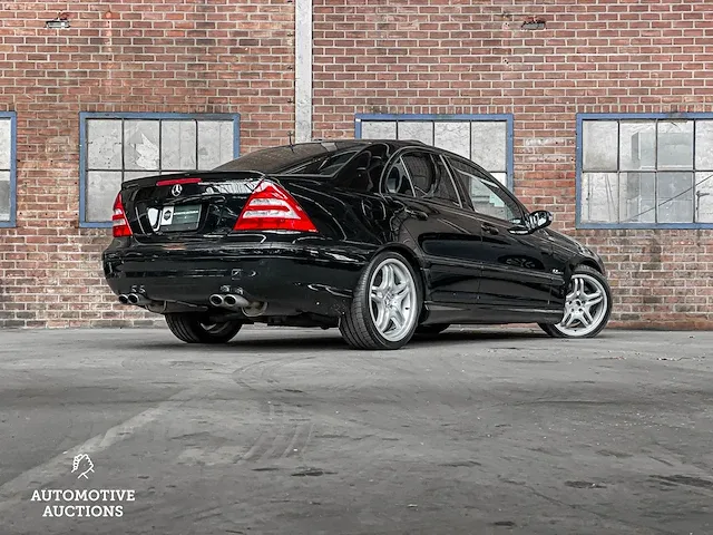 Mercedes-benz c55 amg 5.5 v8 c-klasse 367pk 2006 -youngtimer- - afbeelding 10 van  61