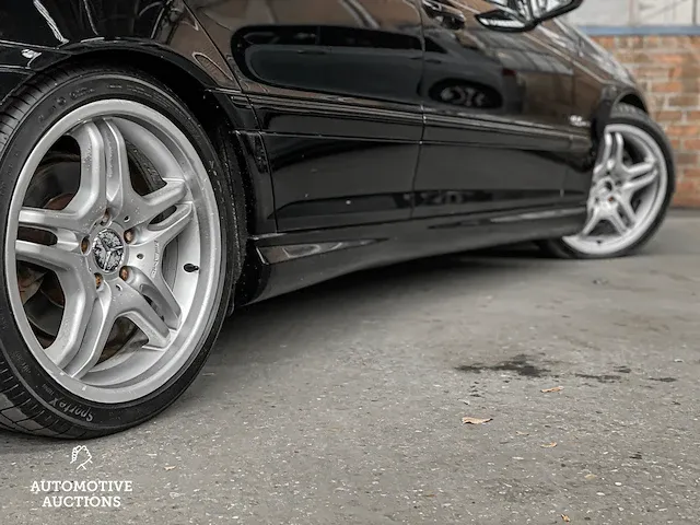Mercedes-benz c55 amg 5.5 v8 c-klasse 367pk 2006 -youngtimer- - afbeelding 11 van  61
