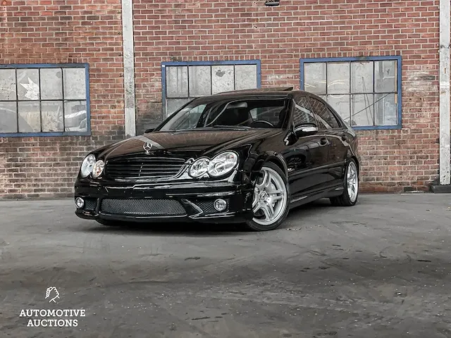 Mercedes-benz c55 amg 5.5 v8 c-klasse 367pk 2006 -youngtimer- - afbeelding 1 van  61