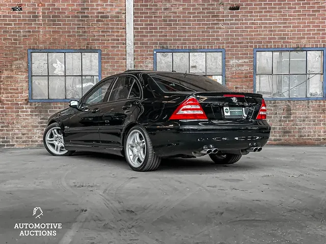 Mercedes-benz c55 amg 5.5 v8 c-klasse 367pk 2006 -youngtimer- - afbeelding 16 van  61