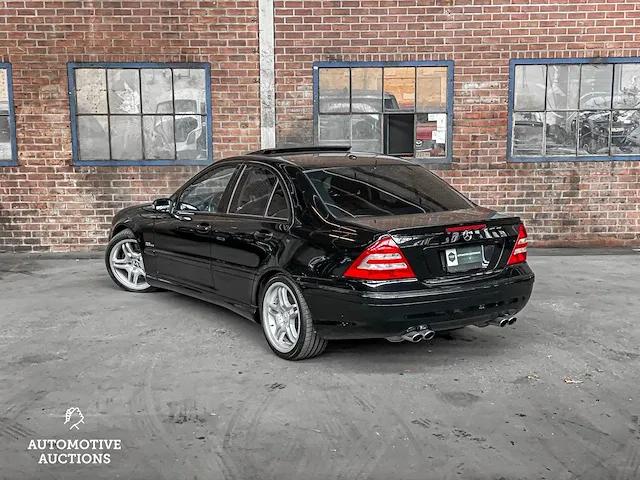 Mercedes-benz c55 amg 5.5 v8 c-klasse 367pk 2006 -youngtimer- - afbeelding 17 van  61