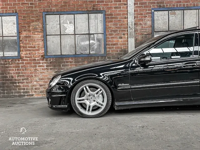 Mercedes-benz c55 amg 5.5 v8 c-klasse 367pk 2006 -youngtimer- - afbeelding 21 van  61