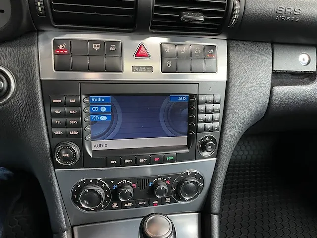 Mercedes-benz c55 amg 5.5 v8 c-klasse 367pk 2006 -youngtimer- - afbeelding 35 van  61