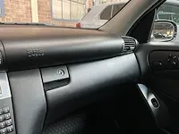 Mercedes-benz c55 amg 5.5 v8 c-klasse 367pk 2006 -youngtimer- - afbeelding 37 van  61