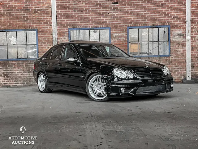 Mercedes-benz c55 amg 5.5 v8 c-klasse 367pk 2006 -youngtimer- - afbeelding 60 van  61
