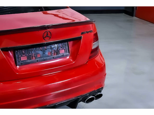 Mercedes-benz c63 amg sedan 6,3l v8 - 2009 - afbeelding 32 van  73