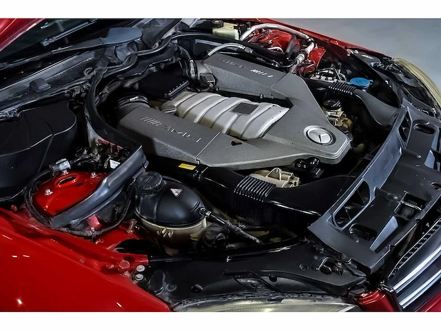 Mercedes-benz c63 amg sedan 6,3l v8 - 2009 - afbeelding 69 van  73