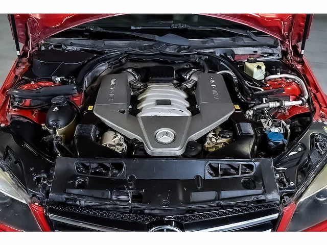 Mercedes-benz c63 amg sedan 6,3l v8 - 2009 - afbeelding 70 van  73
