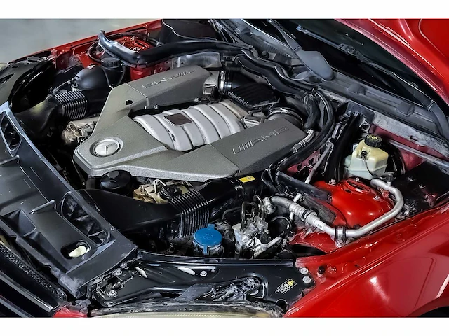 Mercedes-benz c63 amg sedan 6,3l v8 - 2009 - afbeelding 71 van  73