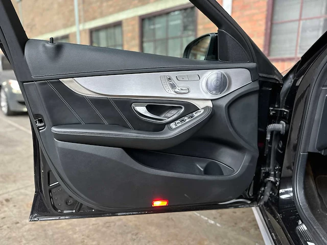 Mercedes-benz c63s amg 4.0 v8 510pk 2019 -facelift- c-klasse estate, p-041-vr - afbeelding 39 van  49