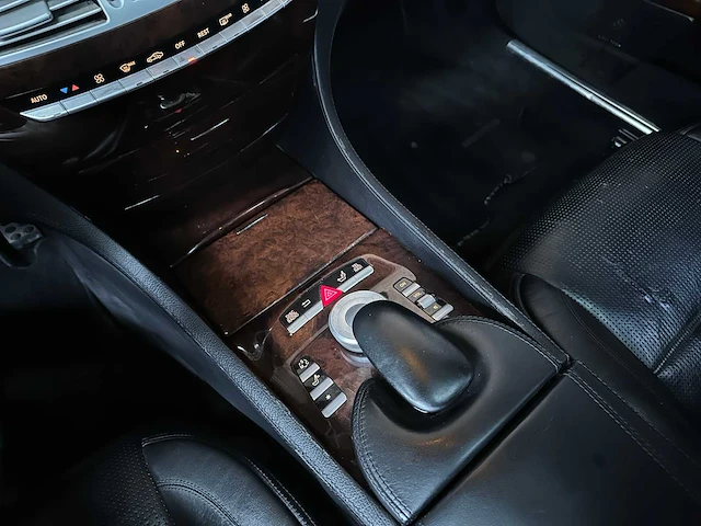 Mercedes-benz cl63 amg 6.2 v8 518pk 2009 youngtimer cl-klasse - afbeelding 26 van  43