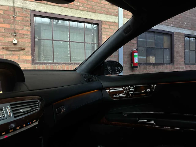 Mercedes-benz cl63 amg 6.2 v8 518pk 2009 youngtimer cl-klasse - afbeelding 29 van  43