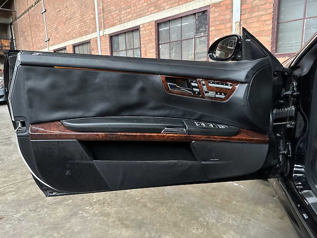 Mercedes-benz cl63 amg 6.2 v8 518pk 2009 youngtimer cl-klasse - afbeelding 25 van  43