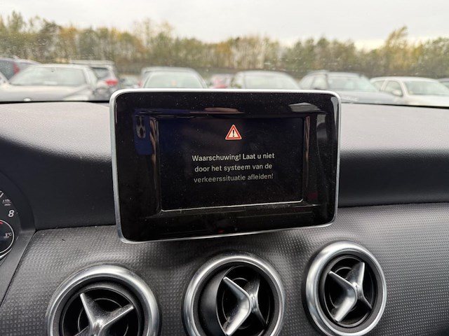 Mercedes-benz cla 180 style, 2015 - afbeelding 2 van  32