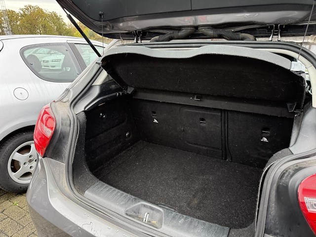 Mercedes-benz cla 180 style, 2015 - afbeelding 13 van  32