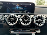 Mercedes-benz cla-klasse 180 amg business solution pano full options 1e eigenaar k-647-rg! - afbeelding 8 van  35