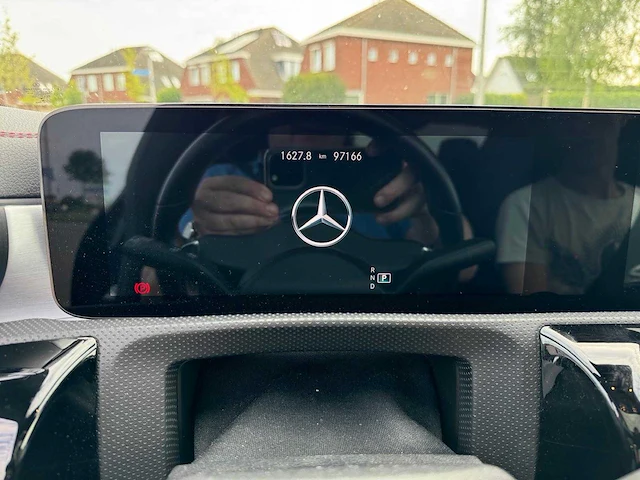 Mercedes-benz cla-klasse 180 amg business solution pano full options 1e eigenaar k-647-rg! - afbeelding 17 van  35