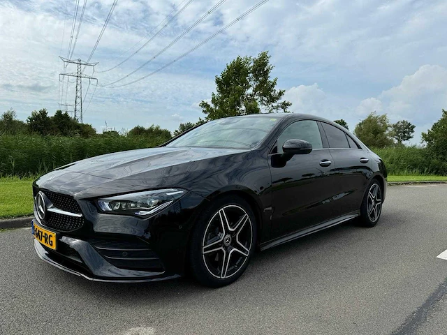 Mercedes-benz cla-klasse 180 amg business solution pano full options 1e eigenaar k-647-rg! - afbeelding 12 van  35