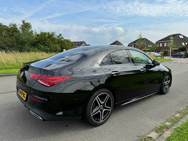 Mercedes-benz cla-klasse 180 amg business solution pano full options 1e eigenaar k-647-rg! - afbeelding 33 van  35