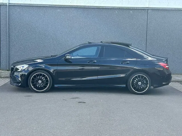 Mercedes-benz cla-klasse 180 business solution amg | x-531-gz - afbeelding 24 van  28