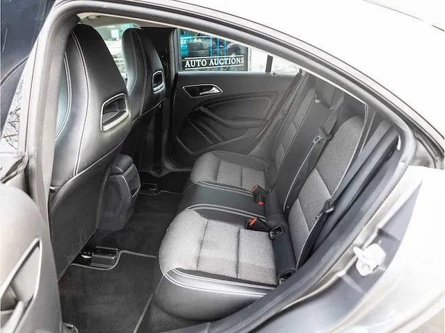 Mercedes-benz cla-klasse 180 cdi lease edition automaat 2015 amg pakket half leer xenon getint glas, 7-zng-26 - afbeelding 15 van  25