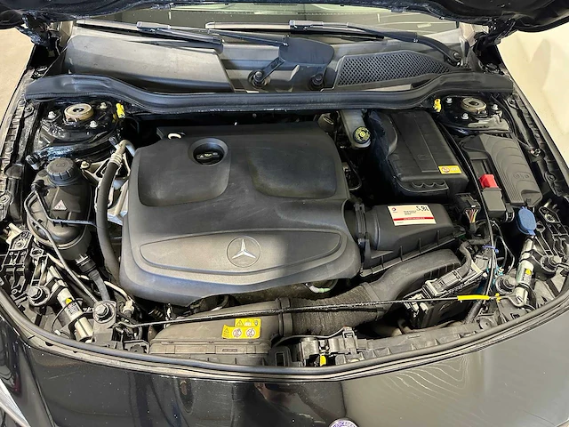 Mercedes-benz cla-klasse 200 ambition 3-sfz-98 - afbeelding 11 van  21